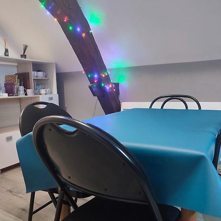 Grand Appartement Chaleureux Mirebeau-sur-Beze Exterior foto